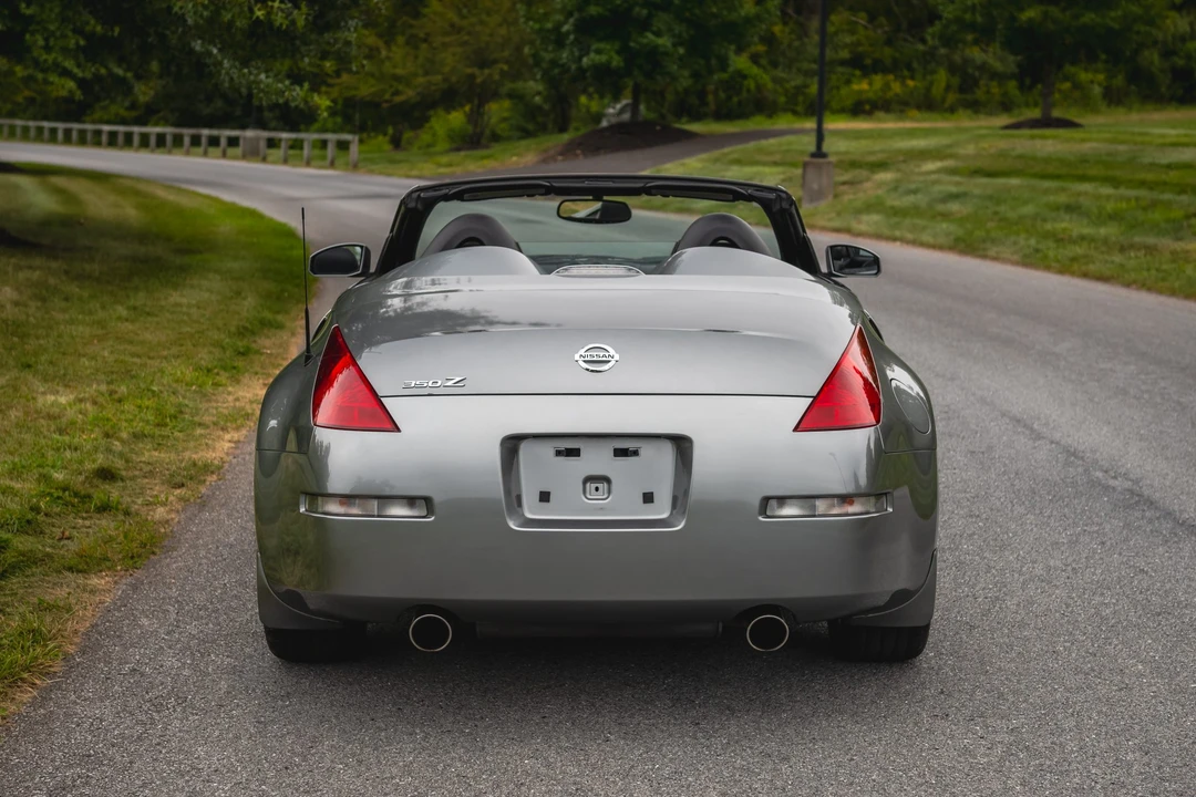 2004 Nissan 350Z 5th Gen - Image 24 of 31