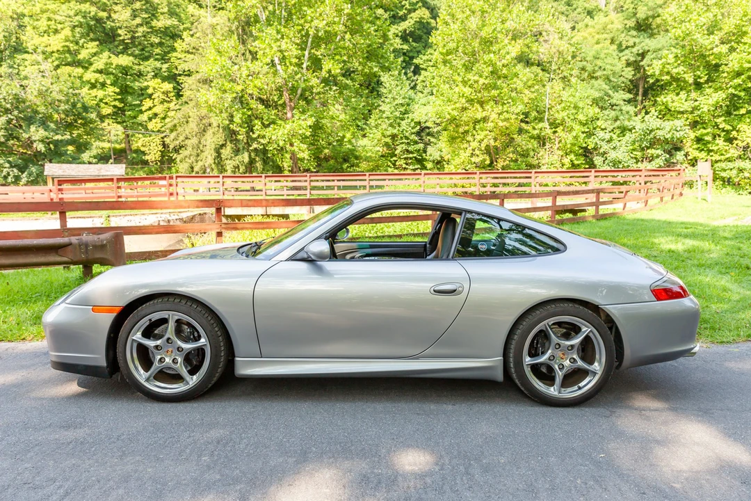 2004 Porsche 996 Carrera - Image 8 of 31