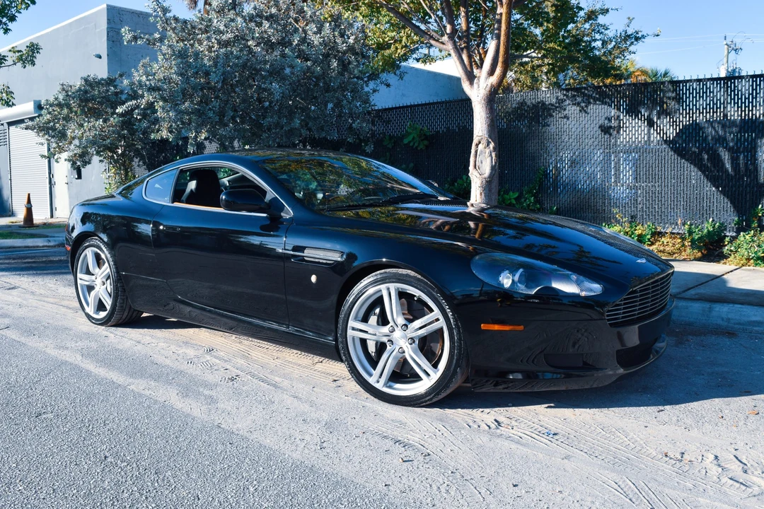 2005 Aston Martin DB9 - Image 13 of 31