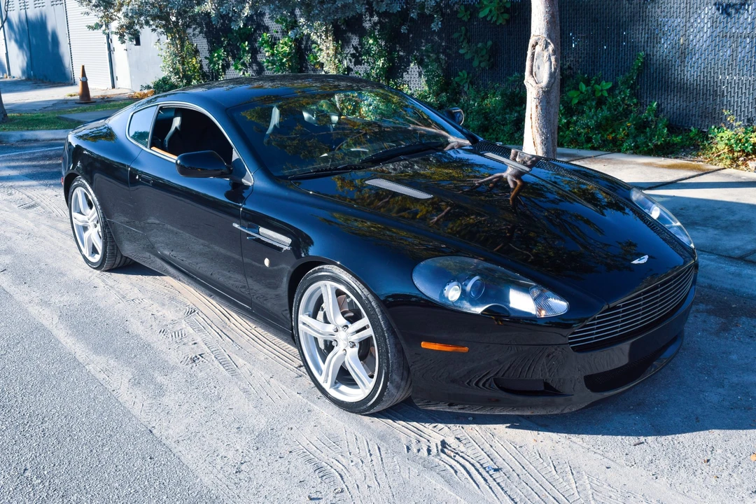 2005 Aston Martin DB9 - Image 8 of 31
