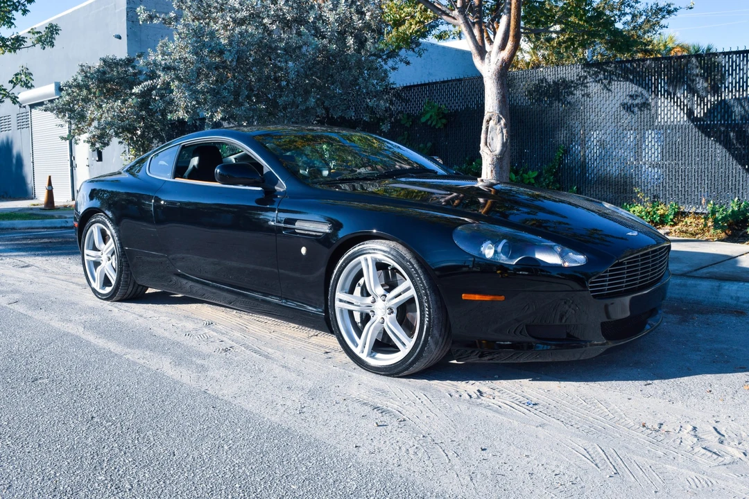 2005 Aston Martin DB9 - Image 16 of 31