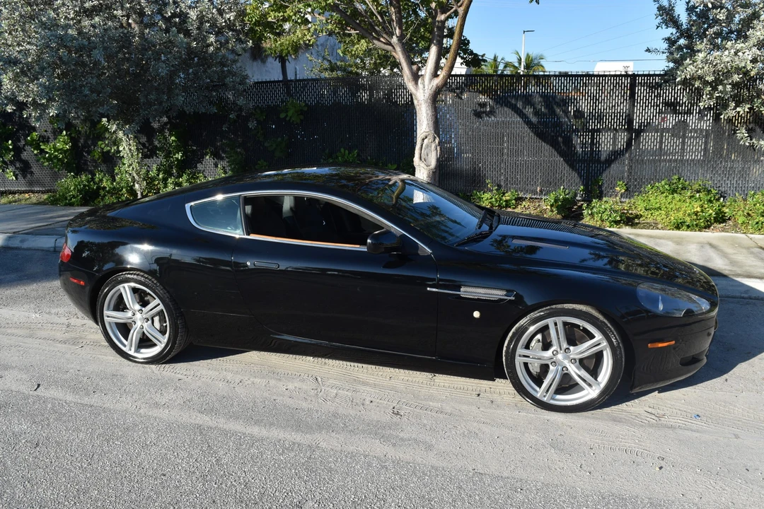 2005 Aston Martin DB9 - Image 21 of 31