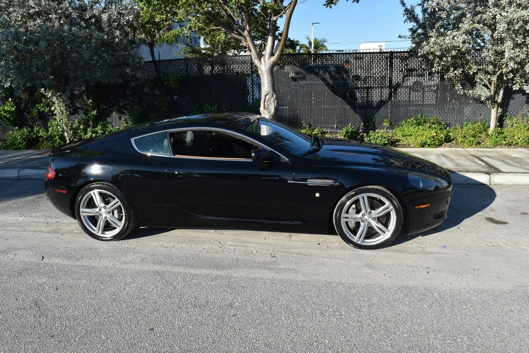 2005 Aston Martin DB9 - Image 22 of 31