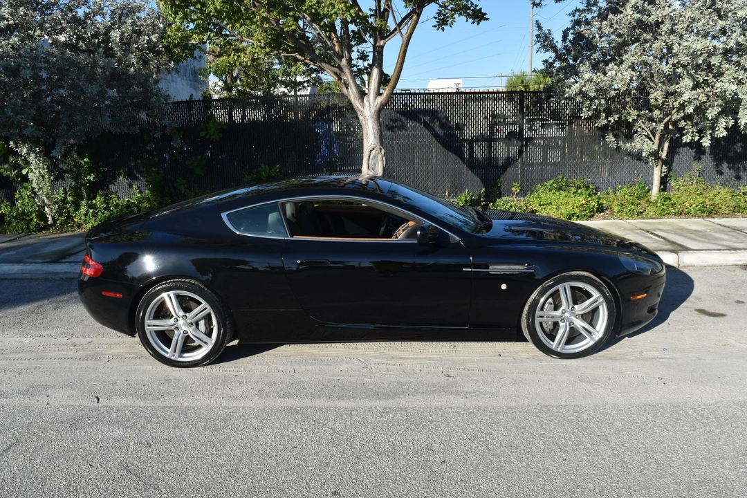 2005 Aston Martin DB9 - Image 24 of 31