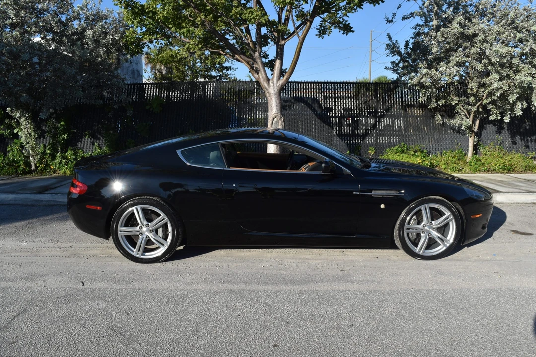 2005 Aston Martin DB9 - Image 26 of 31