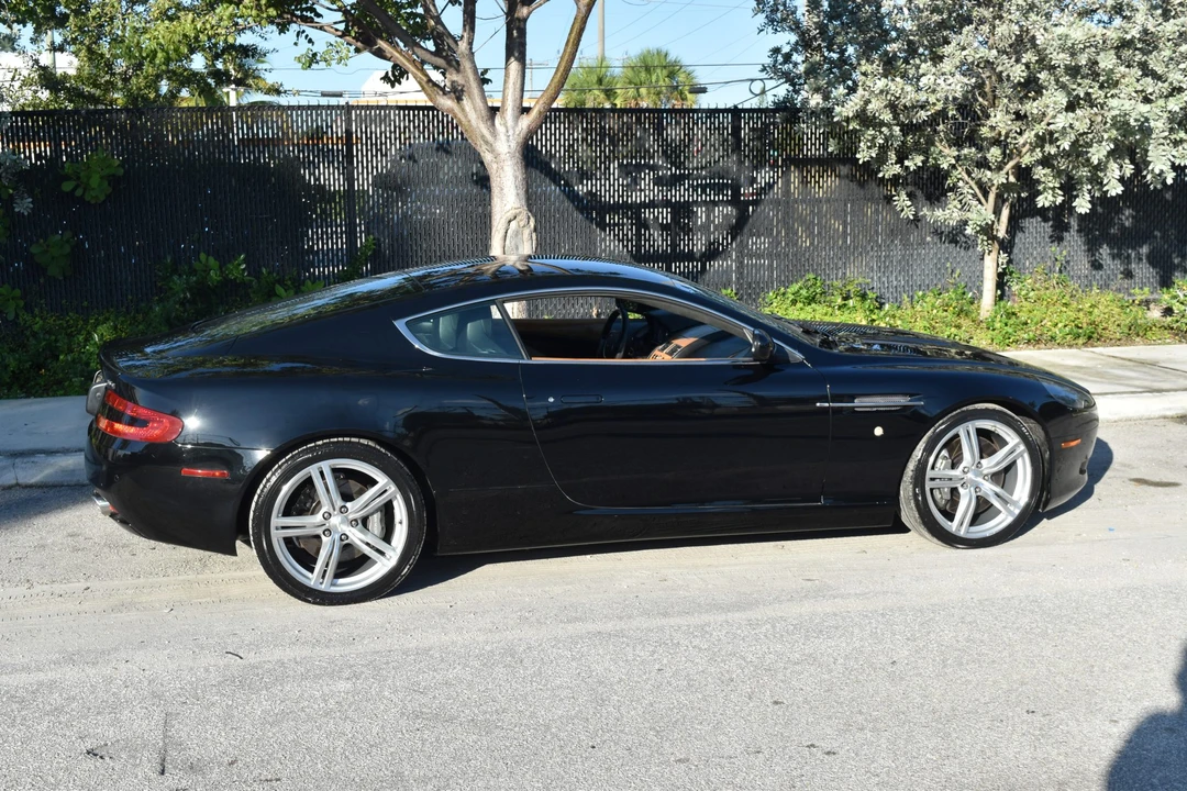 2005 Aston Martin DB9 - Image 29 of 31