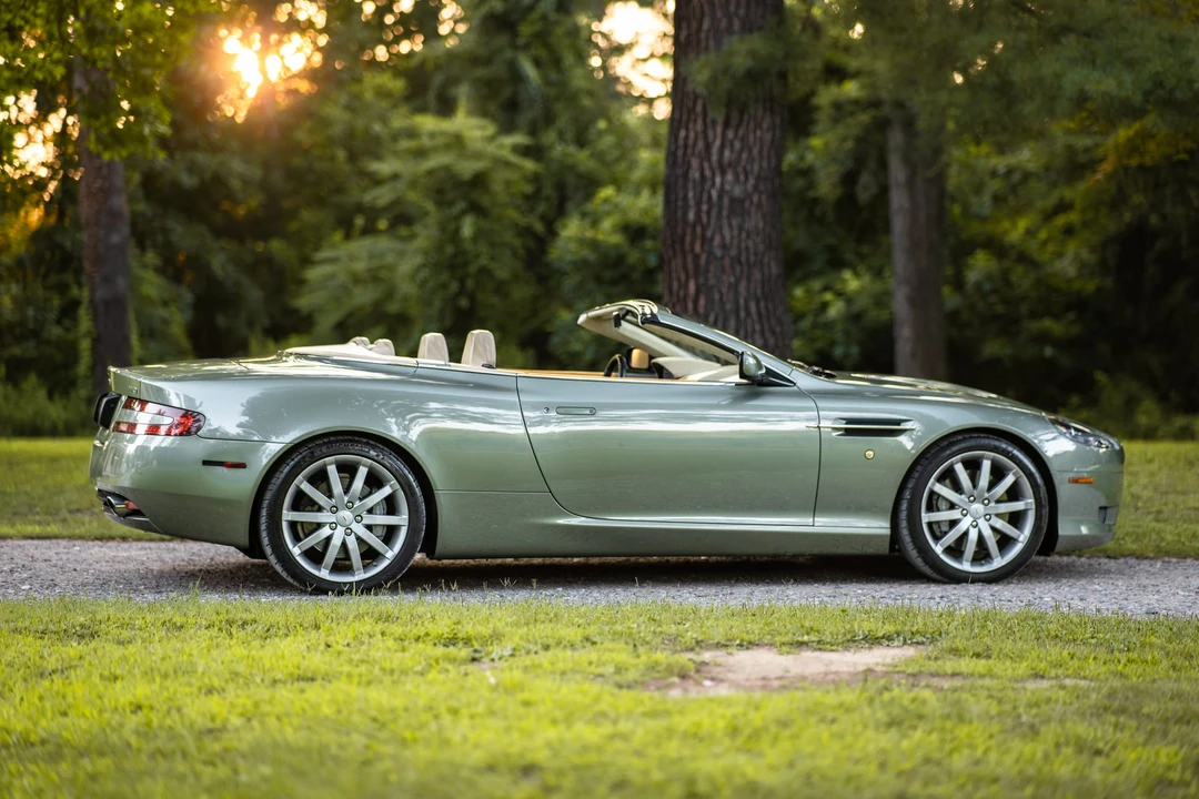 2005 Aston Martin DB9 - Image 19 of 31
