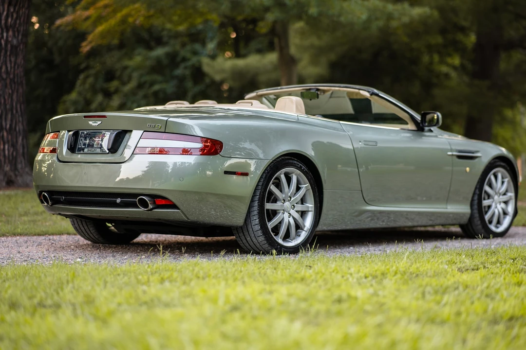 2005 Aston Martin DB9 - Image 17 of 31