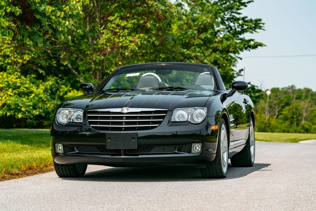 2005 Chrysler Crossfire - Image 3 of 31