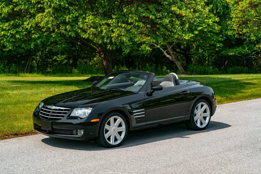 2005 Chrysler Crossfire - Image 8 of 31