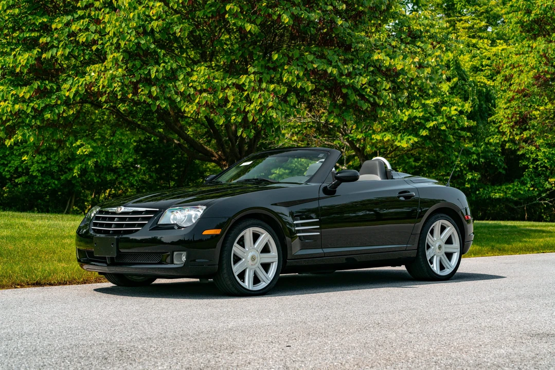 2005 Chrysler Crossfire - Image 9 of 31