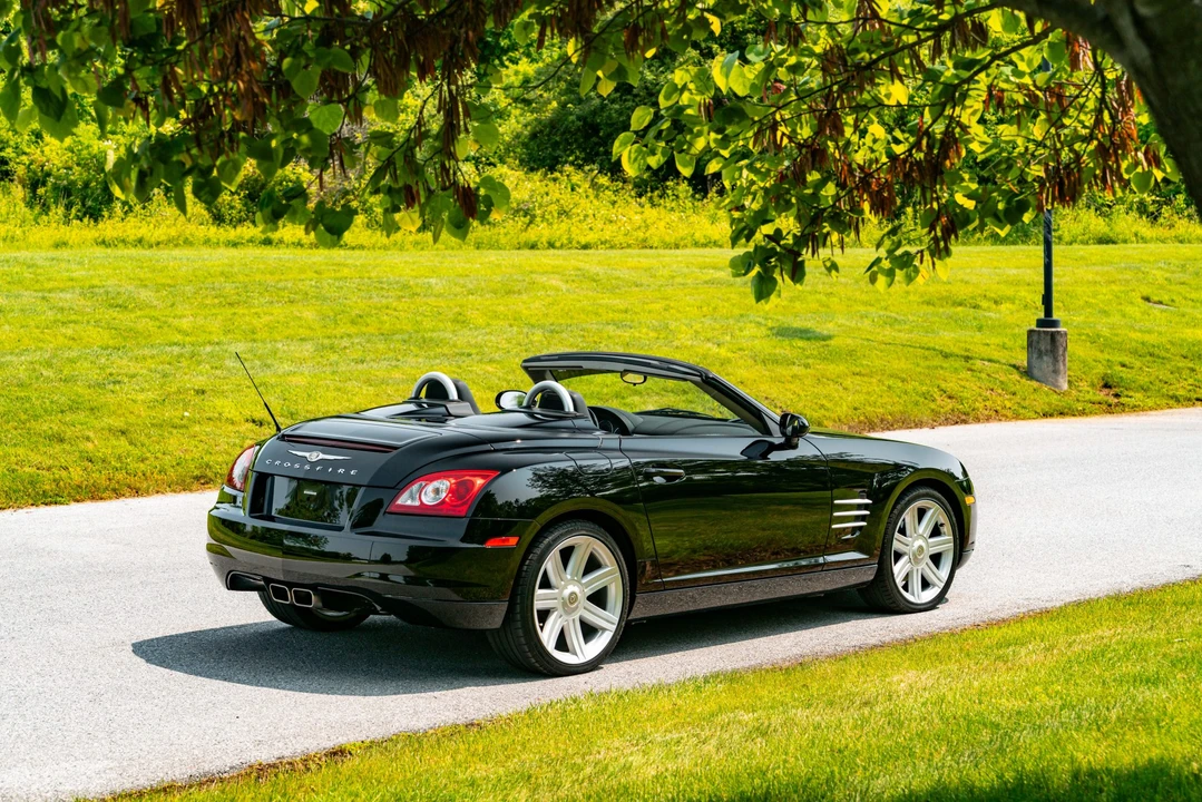 2005 Chrysler Crossfire - Image 30 of 31