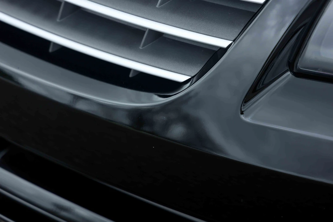 2005 Chrysler Crossfire - Image 27 of 31