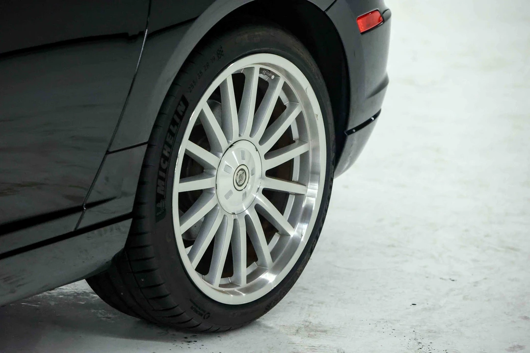 2005 Chrysler Crossfire - Image 20 of 31