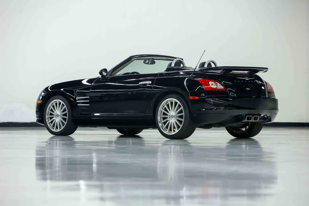 2005 Chrysler Crossfire - Image 3 of 31