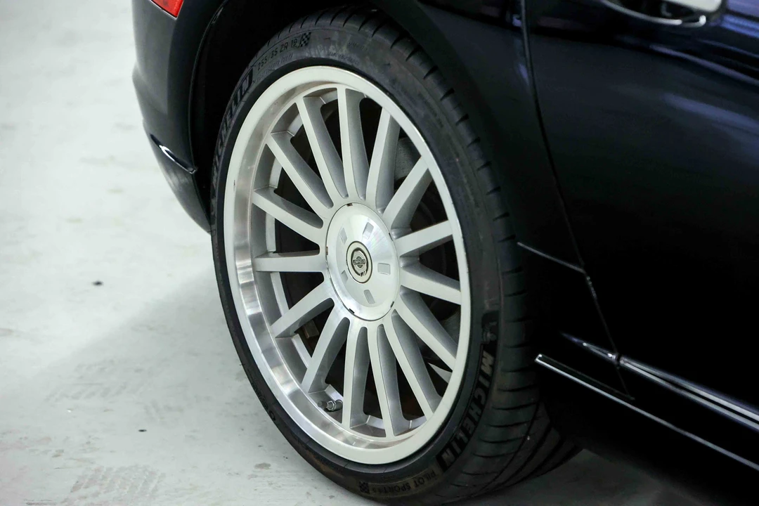 2005 Chrysler Crossfire - Image 25 of 31