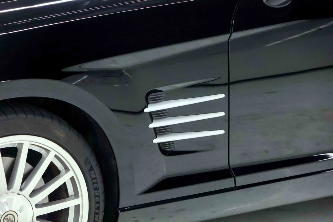 2005 Chrysler Crossfire - Image 18 of 31