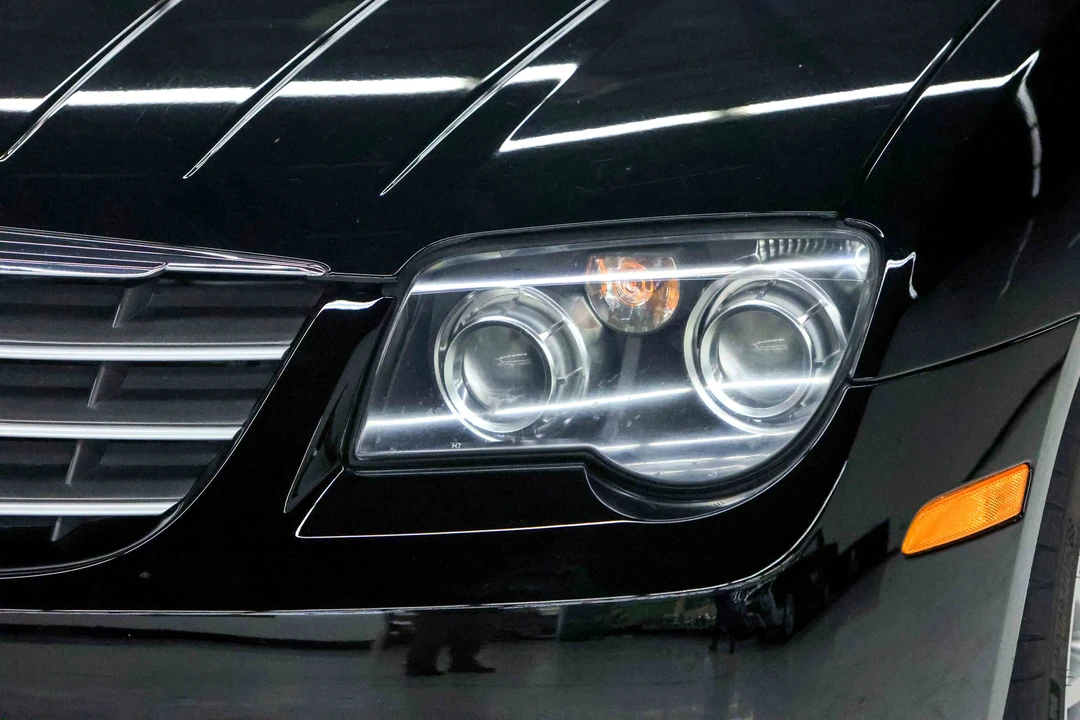 2005 Chrysler Crossfire - Image 13 of 31
