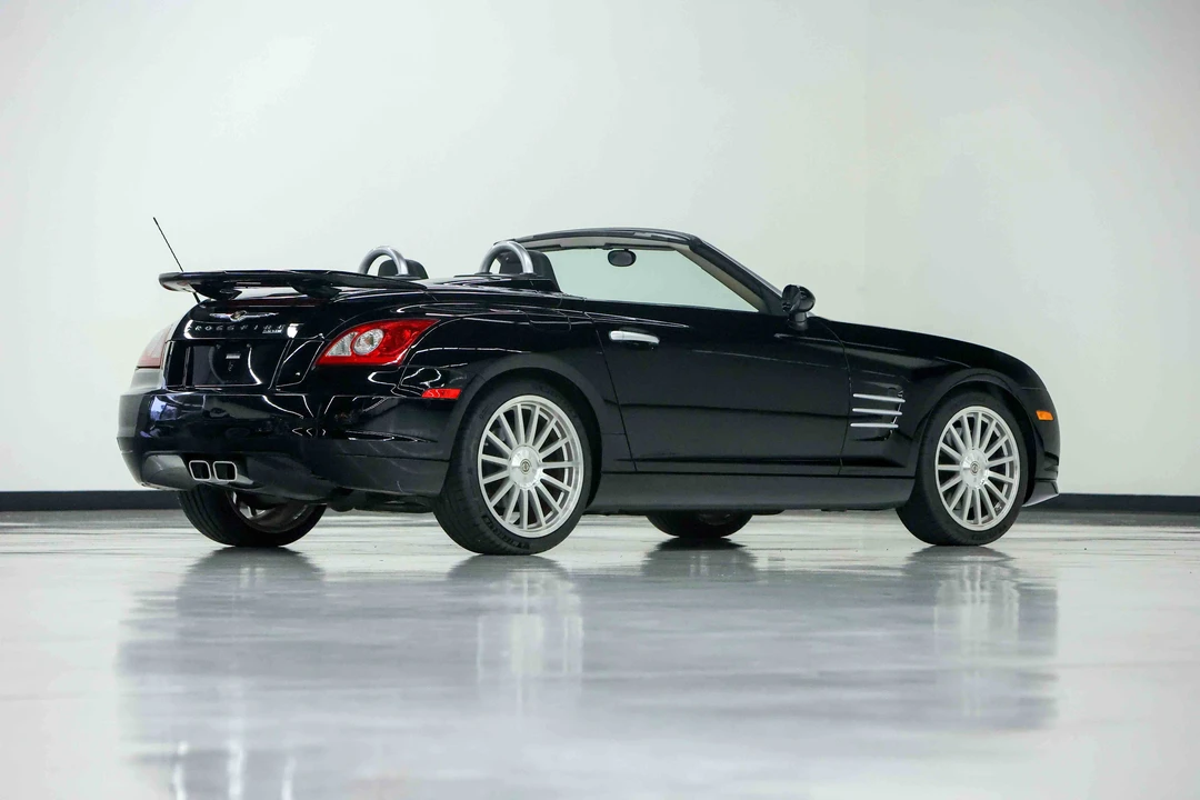 2005 Chrysler Crossfire - Image 5 of 31