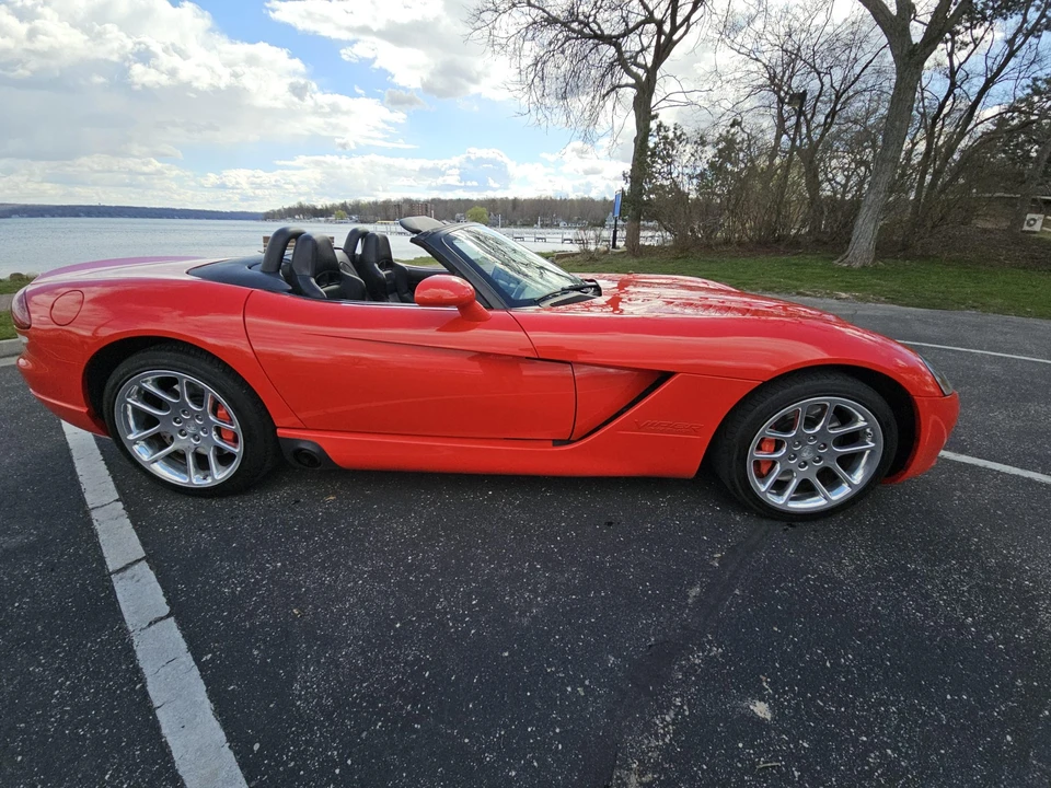 2005 Dodge Viper 3rd Gen - Image 11 of 31