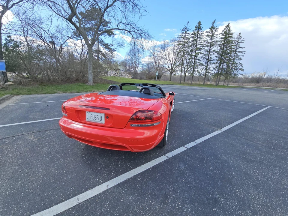 2005 Dodge Viper 3rd Gen - Image 15 of 31