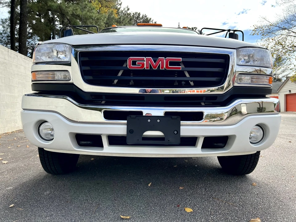 2005 GMC Sierra Heavy Duty 2nd Gen - Image 20 of 31