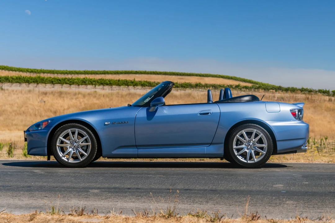 2005 Honda AP2 S2000 - Image 15 of 31