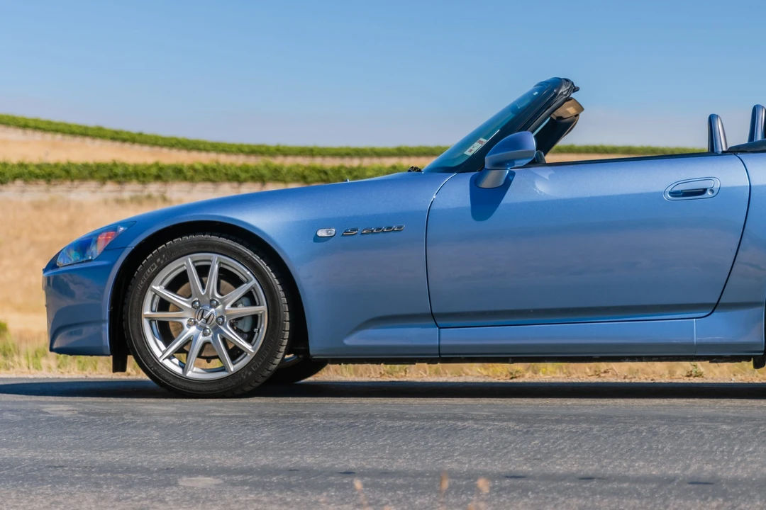 2005 Honda AP2 S2000 - Image 16 of 31