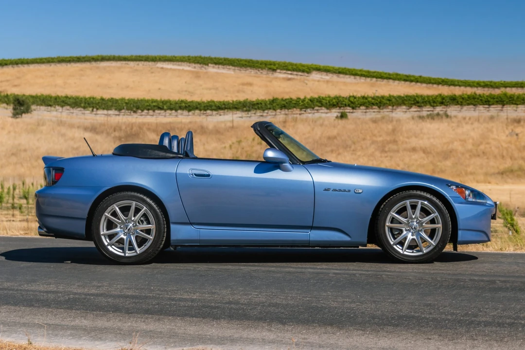 2005 Honda AP2 S2000 - Image 8 of 31