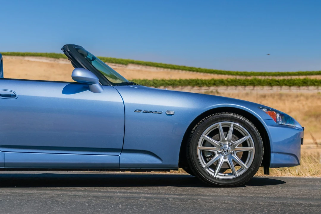 2005 Honda AP2 S2000 - Image 19 of 31