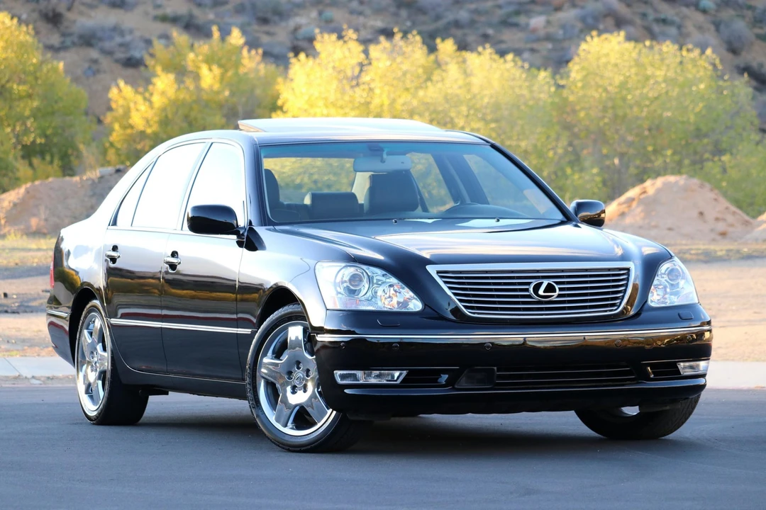2005 Lexus LS 3rd Gen - Image 20 of 31