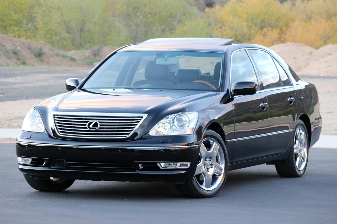 2005 Lexus LS 3rd Gen - Image 3 of 31