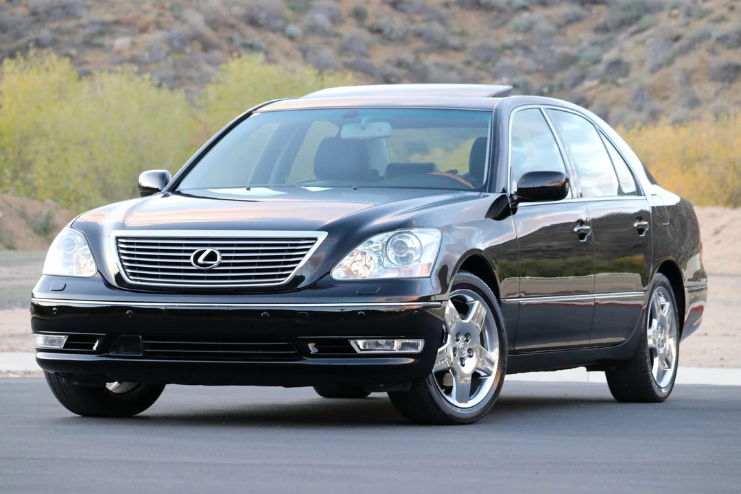 2005 Lexus LS 3rd Gen - Image 4 of 31