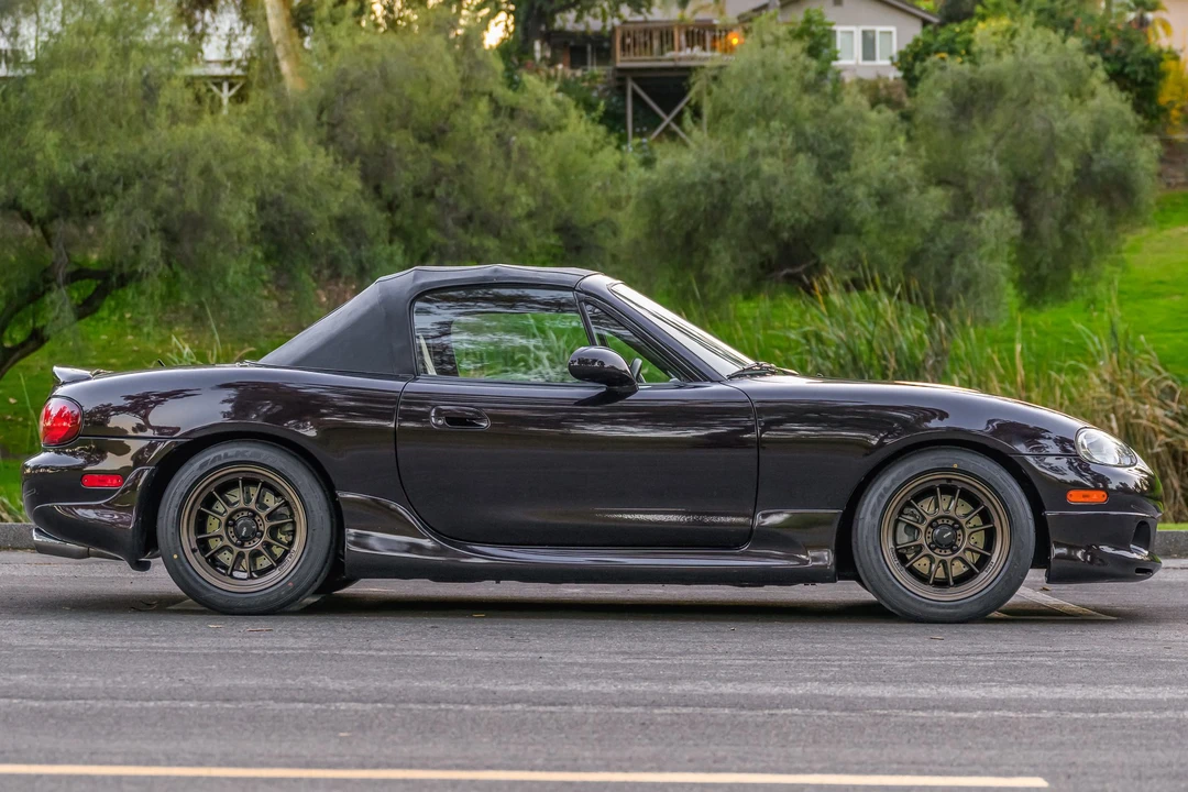 2005 Mazda NB MX-5 Miata - Image 15 of 31