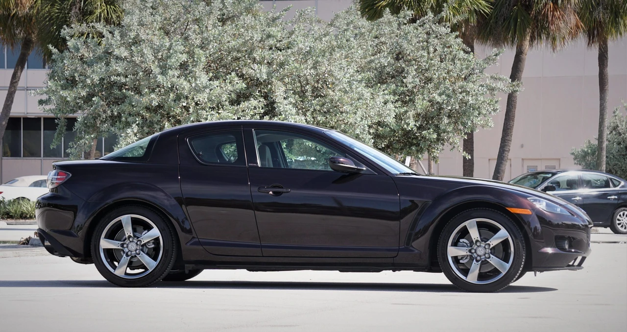 2005 Mazda RX-8 1st Gen - Image 9 of 31