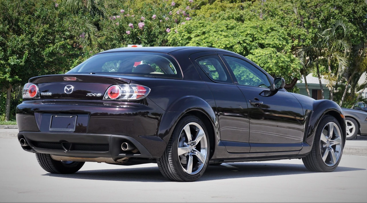 2005 Mazda RX-8 1st Gen - Image 11 of 31