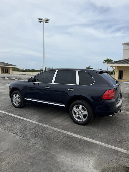 2005 Porsche 955/957 Cayenne S - Image 14 of 31
