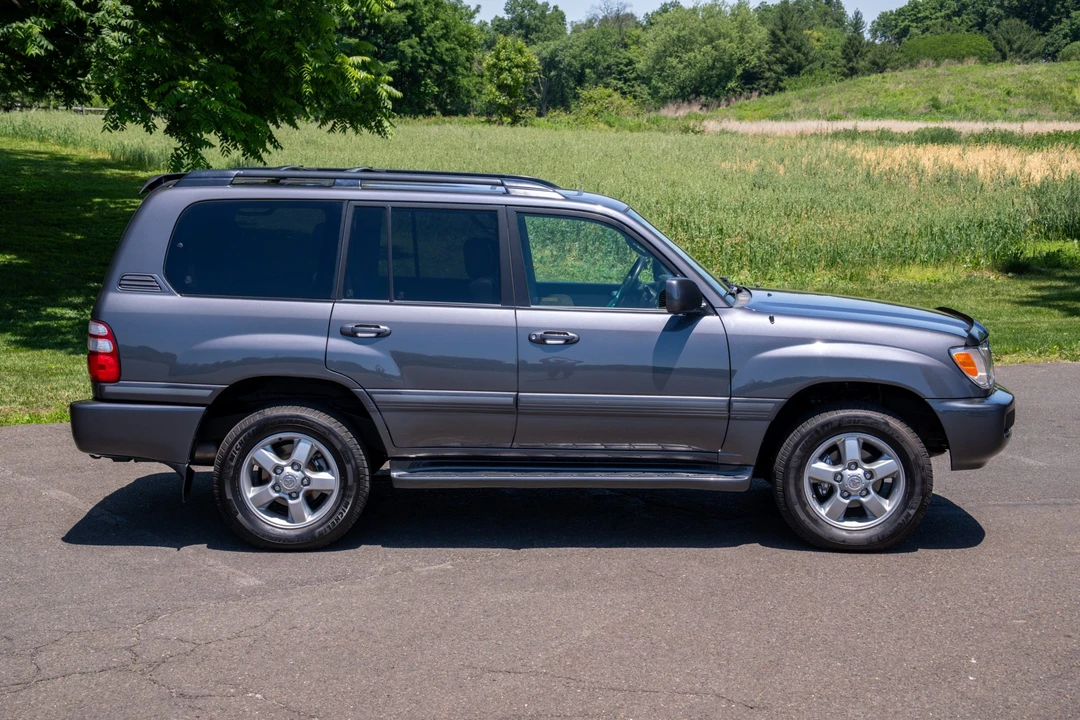 2005 Toyota J100 Land Cruiser - Image 17 of 31