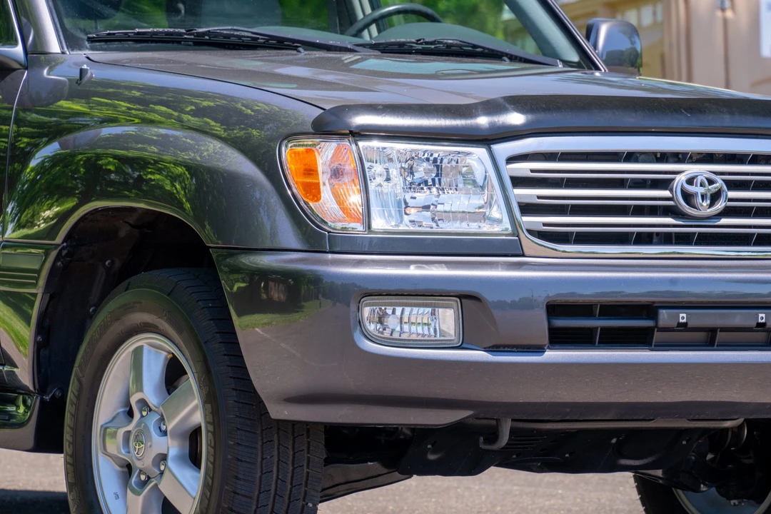 2005 Toyota J100 Land Cruiser - Image 29 of 31