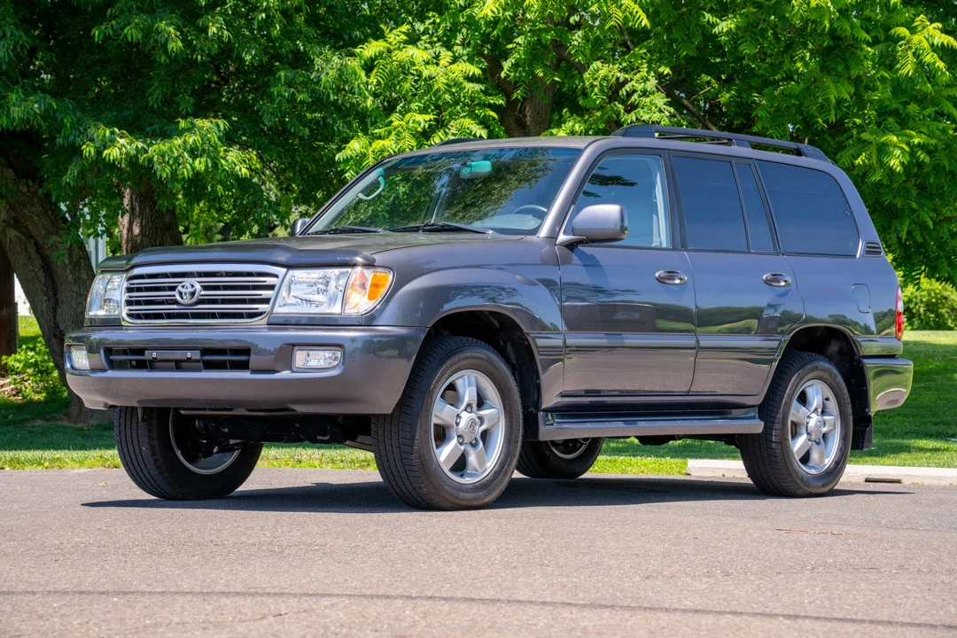 2005 Toyota J100 Land Cruiser - Image 3 of 31
