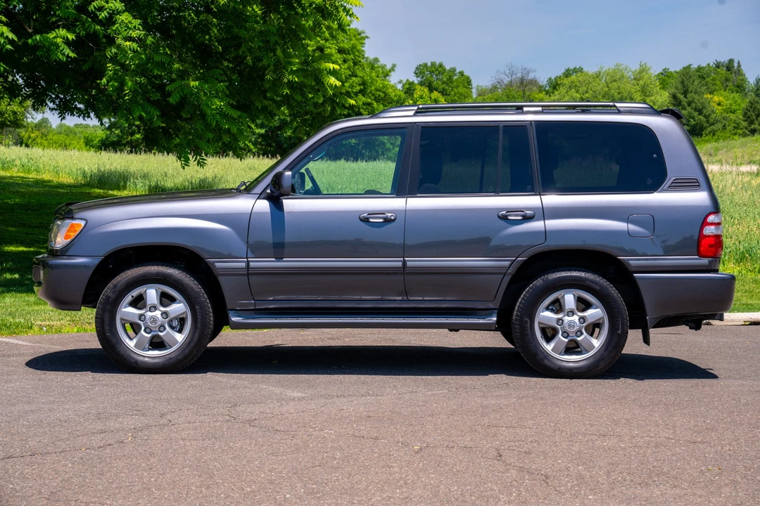 2005 Toyota J100 Land Cruiser - Image 5 of 31