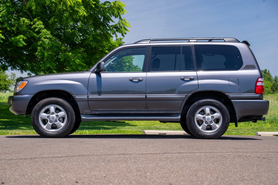 2005 Toyota J100 Land Cruiser - Image 6 of 31