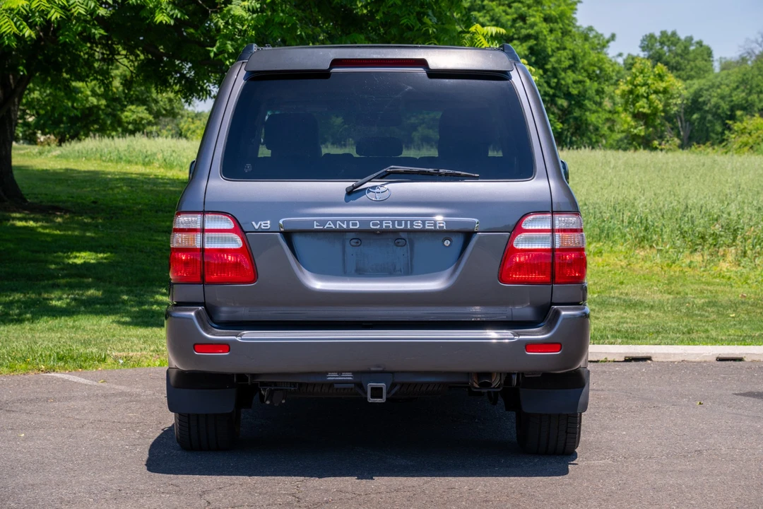 2005 Toyota J100 Land Cruiser - Image 12 of 31