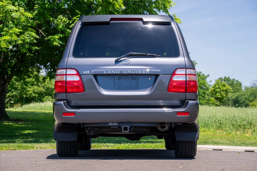 2005 Toyota J100 Land Cruiser - Image 11 of 31