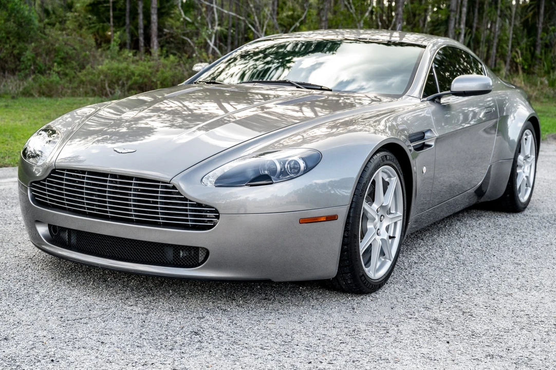 2006 Aston Martin V8 Vantage (2006-2017) - Image 2 of 31