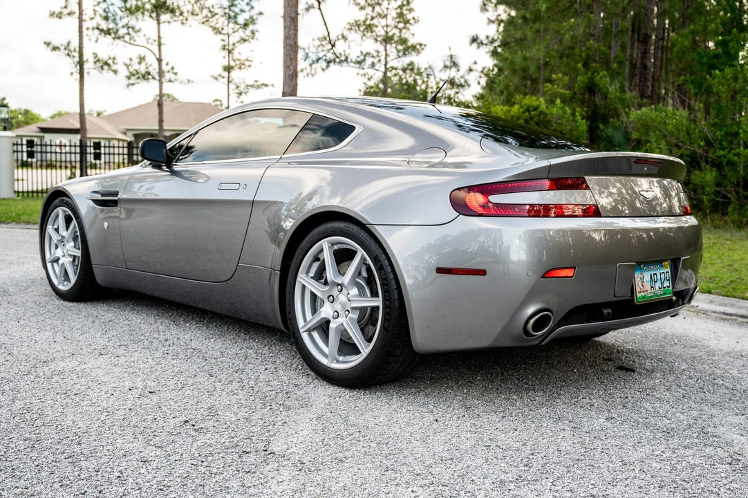 2006 Aston Martin V8 Vantage (2006-2017) - Image 5 of 31