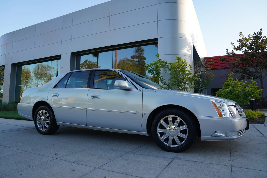 2006 Cadillac DTS - Image 17 of 31