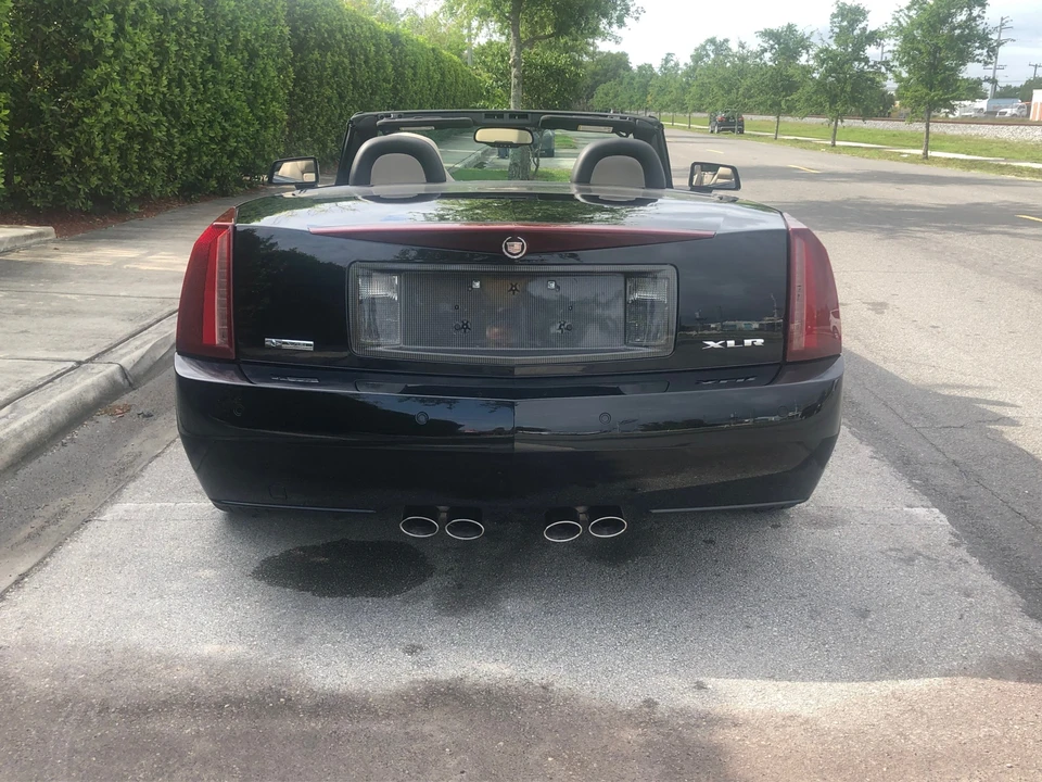 2006 Cadillac XLR - Image 11 of 31