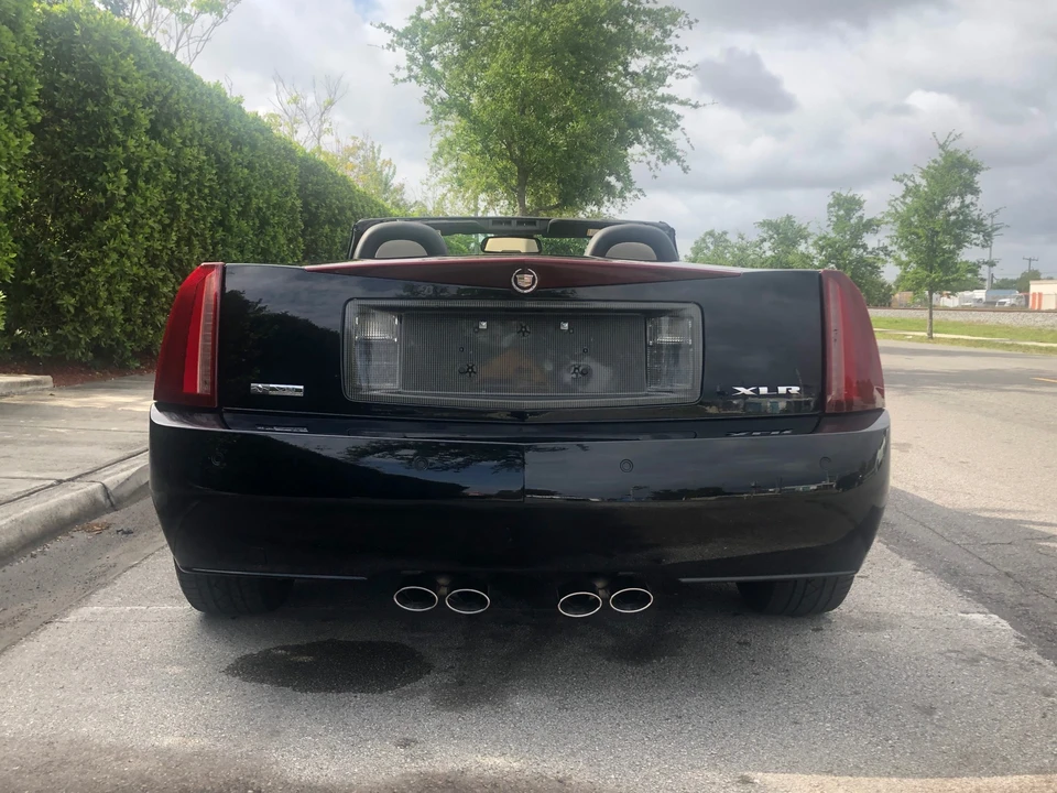 2006 Cadillac XLR - Image 12 of 31