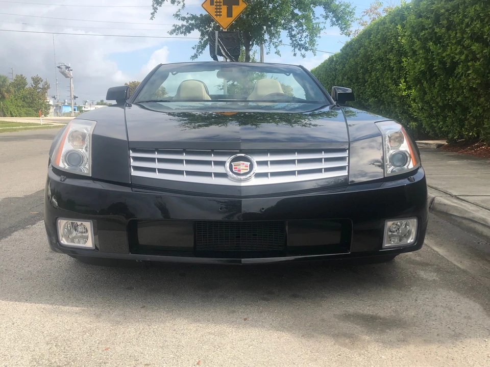 2006 Cadillac XLR - Image 5 of 31